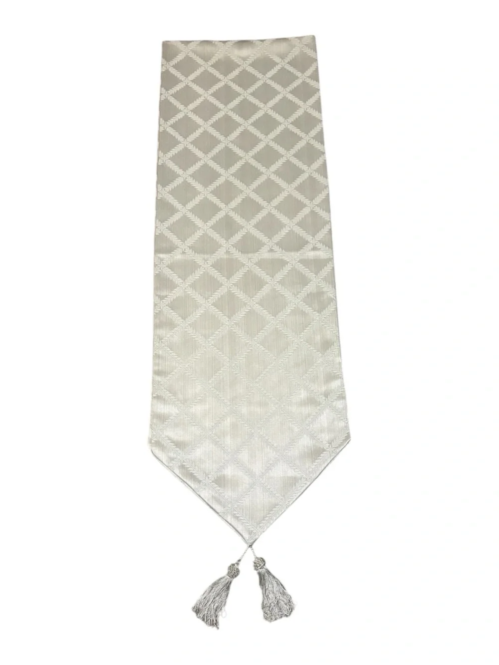 LENOX Laurel Leaf Platinum Table Runner Tassels 14
